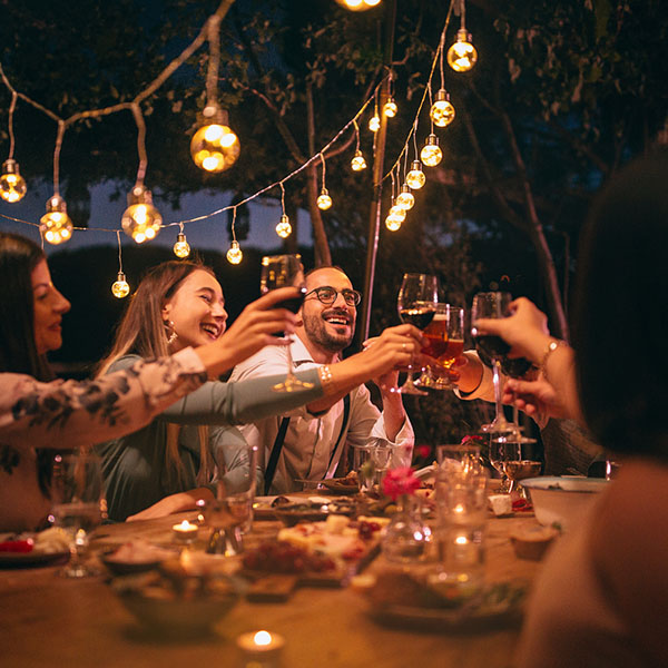 friends hanging out drinks